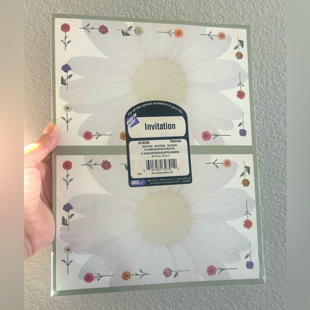 BNIP Daisy invitations, print yourself